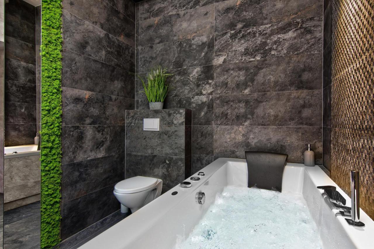 Apartament Bialy Z Jacuzzi Kraków Exteriör bild